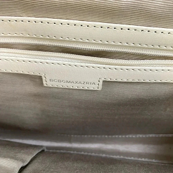 💚 BCBGMaxAzria | Crossbody should bag clutch - python print - Picture 5 of 8